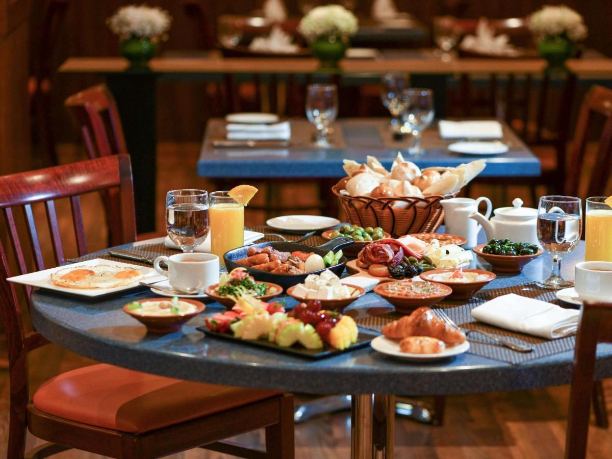 Treffen House Doha - Souq Waqif And Next To Msheireb Metro Station Hotell Exteriör bild