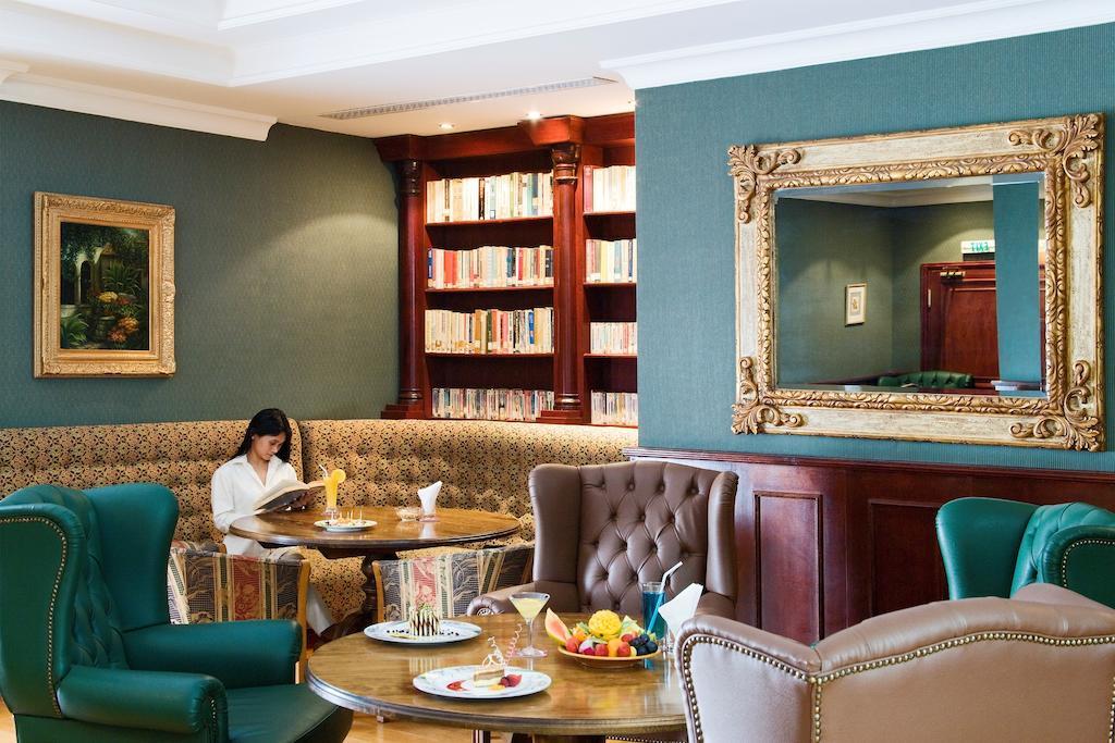 Treffen House Doha - Souq Waqif And Next To Msheireb Metro Station Hotell Exteriör bild